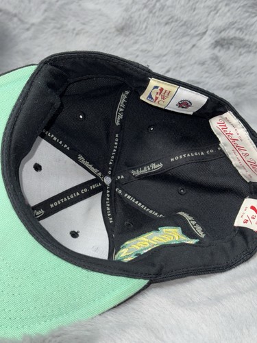 Toronto Raptors Hat Cap Fitted 7 3/8 Black Mitchell & Ness Dynasty NBA - Picture 12 of 14