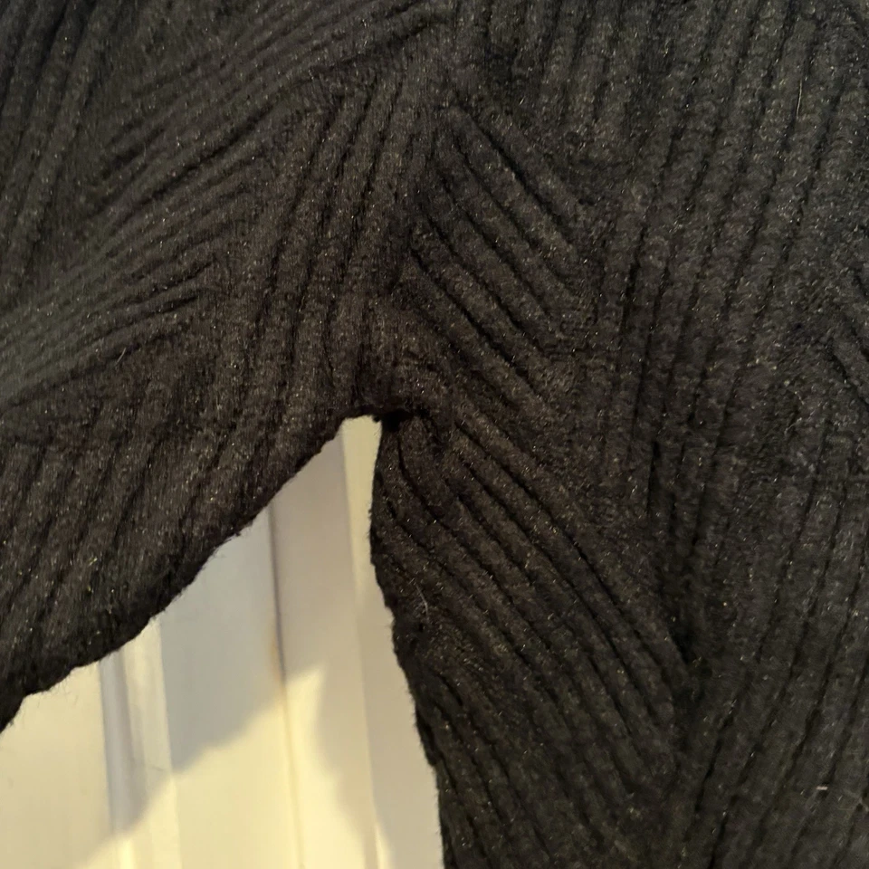 GUESS 男式圆领黑色毛衣 L 码粘纤柔软弹力 — 第 3/4 张图片