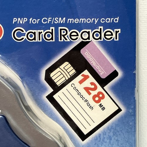 CF/SM Combo Card Reader CR-V6 UCS Flash Card Reader Nuovo Confezione Sigillata - Foto 5 di 5