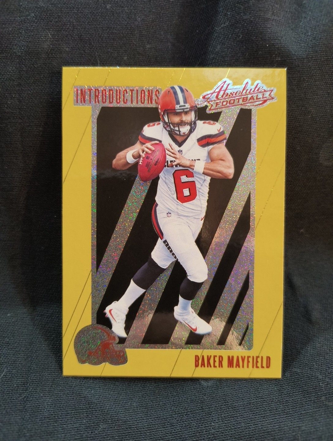 2018 Panini Absolute - Introductions Baker Mayfield #IN-BM Gold Spectrum (RC)