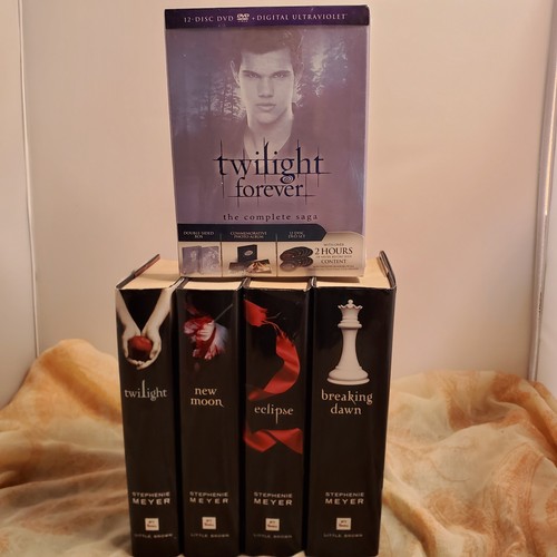 TWILIGHT SAGA BOOKS & (only movie is new) TWILIGHT FORVER the Complete Saga - Picture 18 of 21
