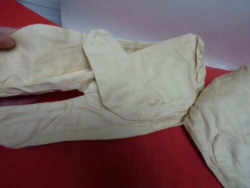 Original WW2 British Army Gunners Winter White Gloves - 1942 - Picture 4 of 12