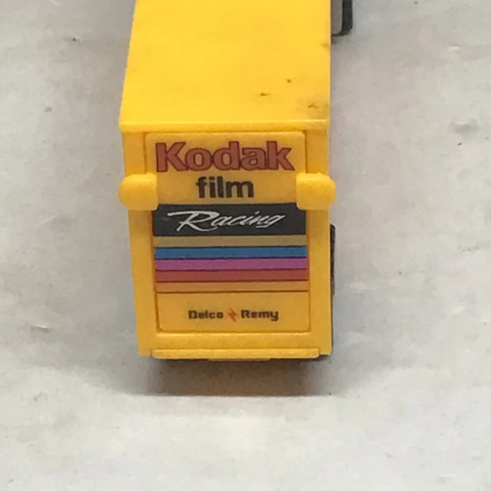 De colección 1991 Road Champs Kodak Gold #4 Ernie Irvan Racing Team Rig réplica diecast Foto 3 de 4