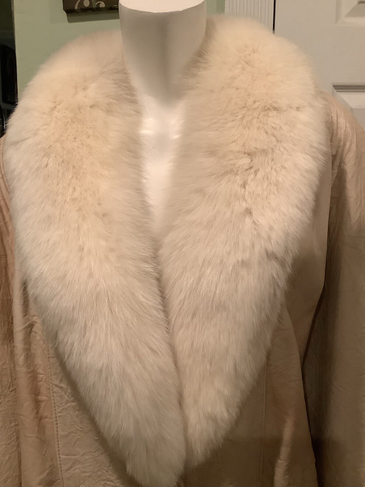 J. Percy for Marvin Richards Beige Leather and White Fox Fur Coat Size M EUC
