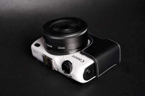 Funda Completa de Cuero Real Genuino para Cámara para Lente CANON EOS-M2 ZOOM Color Negro - Imagen 9 de 9