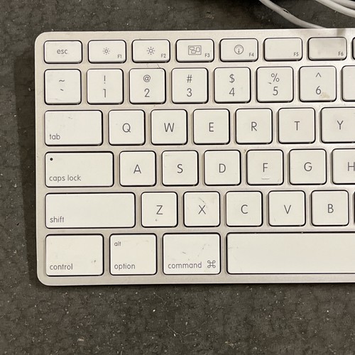 Teclado USB genuino Apple A1243 con cable con teclado para iMac, Mac Mini, Mac Pro - Imagen 2 de 11