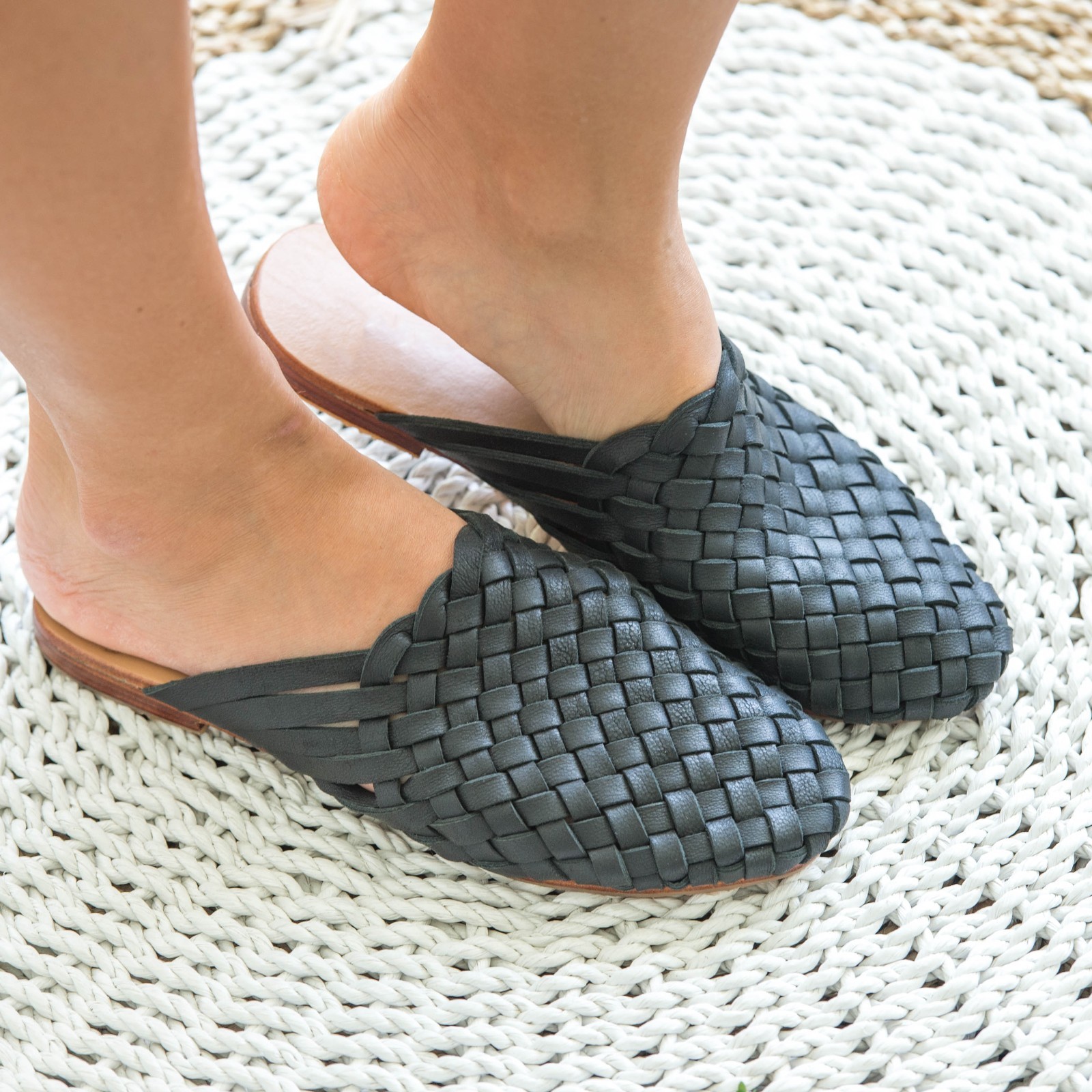 Womens Woven Black Leather Mules Flats Slides Sandals Sandals Sandals Slip On Flip Flops Loafers 3b84ea Womens Woven Black Leather Mules Flats Slides Sandals Sandals Sandals Slip On Flip Flops Loafers 3b84ea