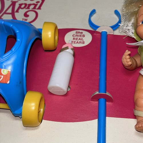 Muñeca vintage 1975 STROLLING SWEET APRIL con caminante y caballo mecedor - Imagen 8 de 21