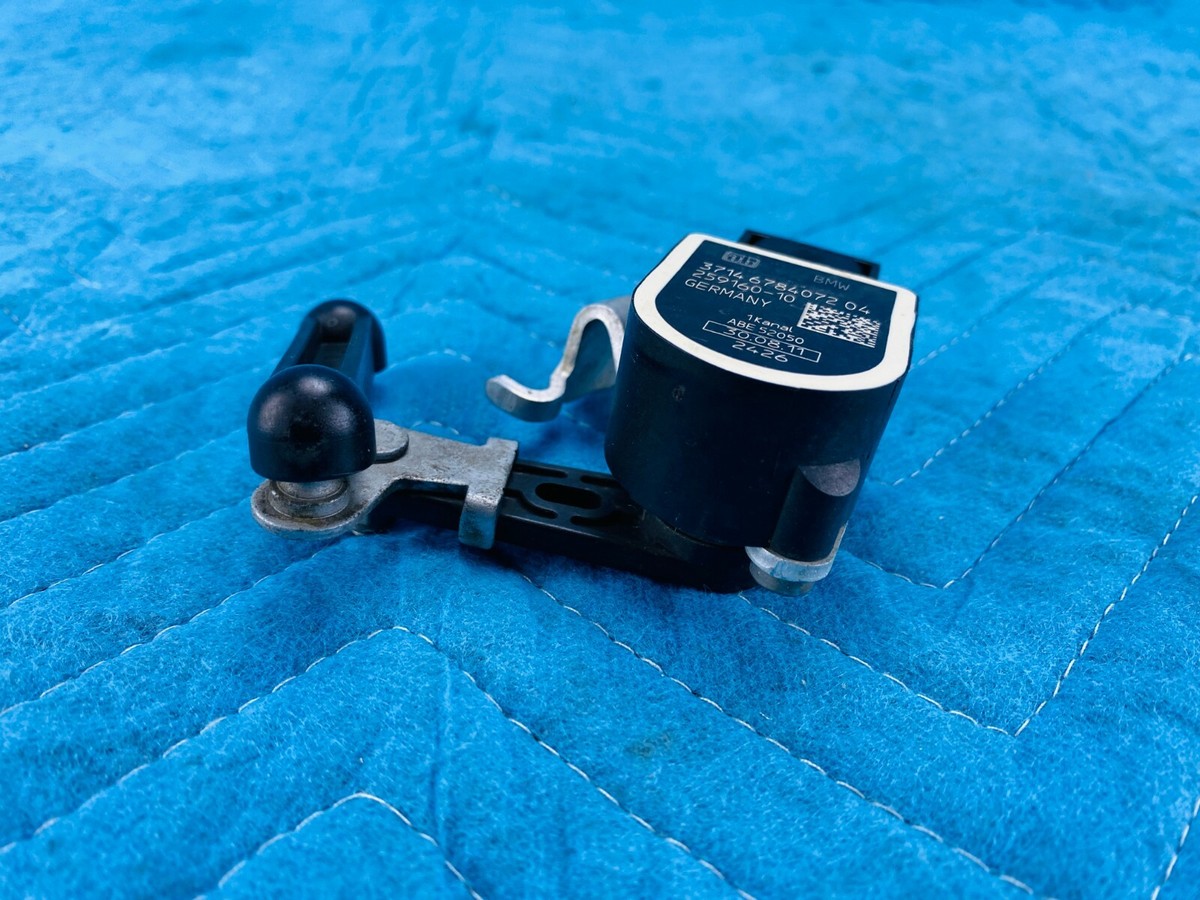 Genuine BMW Front Headlight Level Height Sensor Driver Side 37146784075 OEM | eBay Genuine BMW Front Headlight Level Height Sensor Driver Side 37146784075 OEM | eBay