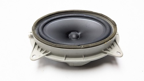 LEXUS CT200H DOOR SPEAKER FRONT FITS LEFT & RIGHT SIDE 8616076050 2011