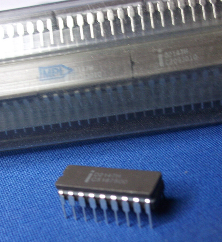 D2147H Vintage INTEL 18-Pin CERDIP D2147 TUBI RARI NUOVI DA COLLEZIONE QTY-1 - Foto 2 di 2