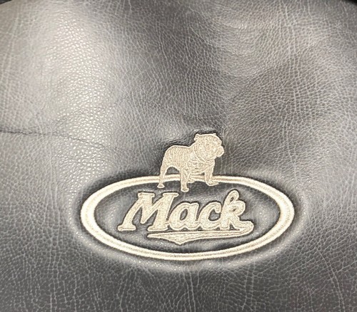Nueva Funda Mack Genuina, Asiento del Conductor Cojín Respaldo con Cubierta con Logo Parte #SA23176. - Imagen 2 de 11