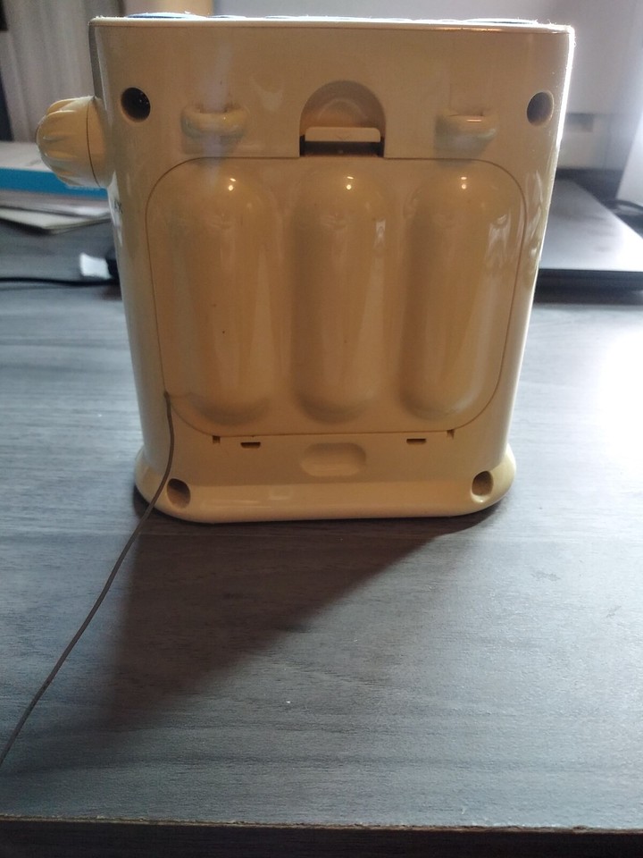 Sony ICFS79W Weather/FM/AM 3Band Digital Portable Shower Radio 100