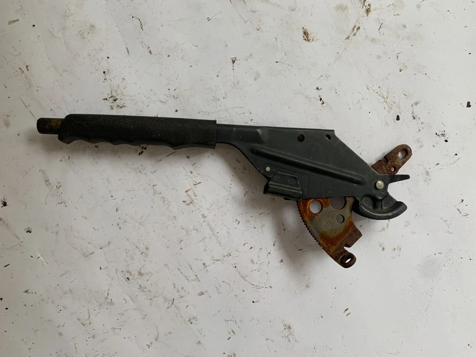 Mecanismo de manija de freno eléctrico con empuñadura BMW 318i 325i 325is M3 E30 1983-1993 usado Foto 2 de 4