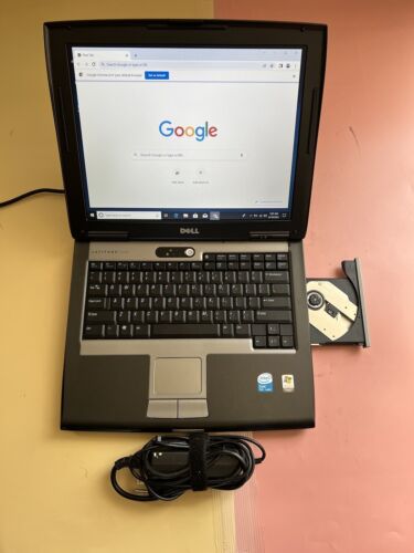 Dell Latitude D520 14" Core DUO 4GB RAM 250GB HDD SERIAL COM PORT, PHONE PORT - Picture 3 of 12