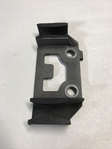 YAMAHA FZ6 2004-2009 HOLDER OIL PUMP CHAIN HOLDER PART # 5EB-13898-00-00 - Picture 5 of 6