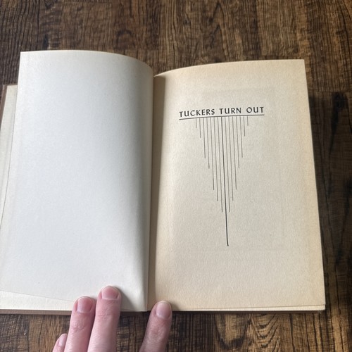 Tuckers Turn Out by Virginia Baker. Copyright 1944 HC Vintage - Bild 3 von 17