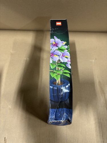 LEGO® Botanicals 10372 Hibiscus Flower - New, Unopened, Damaged Box - Picture 3 of 3