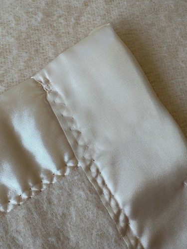 Vtg Acrylic Thermal Blanket Full Queen Blush Pink Satin Trim 90x83 USA - Picture 14 of 22