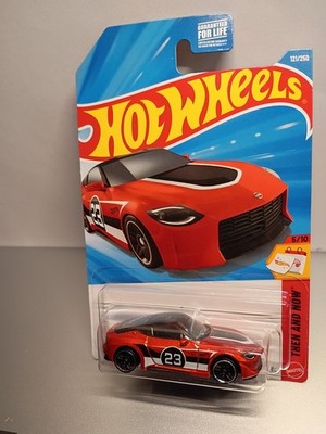 Hot Wheels 2023 Nissan Z Diecast 1:64 Scale Then And Now Series #6