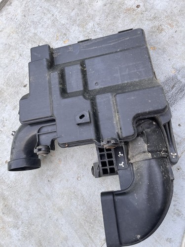 12 13 14 15 16 17 HYUNDAI VELOSTER RESONATOR BOX OEM 28190-2V100 - Bild 6 von 6