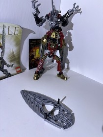 Lego BIONICLE  Toa Lhikan & Kikanalo Set 8811  Incomplete Set with manual