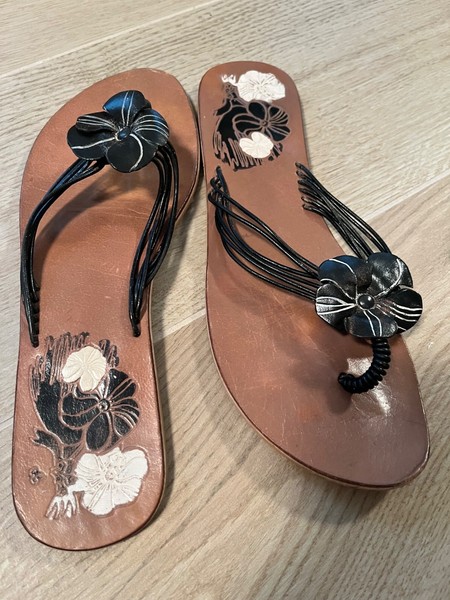 schwarze Leder Flipflops, Grösse 40