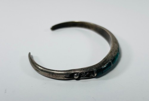 Vintage Southwestern Handmade Sterling Silver Malachite Cuff Bracelet - Picture 3 of 5