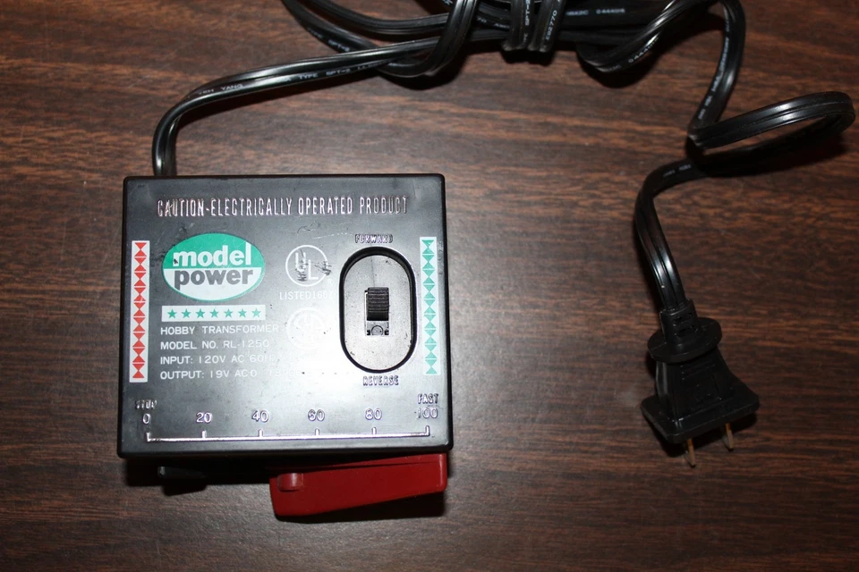 Model Power RL-1250 Hobby Transformer W/ Direction & Speed Controls - Image 3 of 4