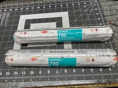 2 Dowsil Silicone Building Sealant 790  ( 20 Fl Oz Sausages)