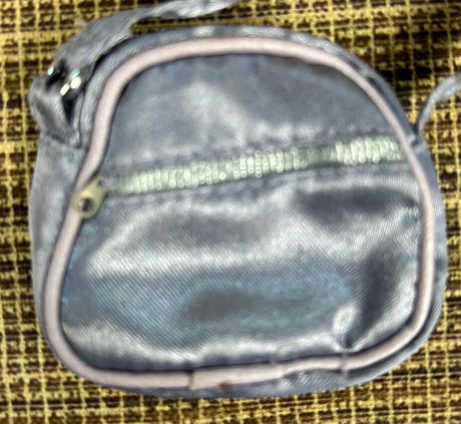 Picture 2 of 6