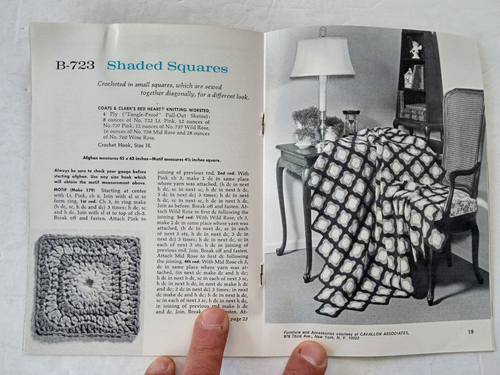 Coats & Clark's Afghans Book No. 195 Crochet & Knitting Patterns 1969 - Picture 10 of 24