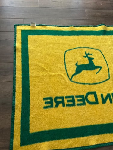 John Deere Fleece Throw Biederlack Blanket USA 53.5” X 47” Big Deer Logo - Picture 7 of 10