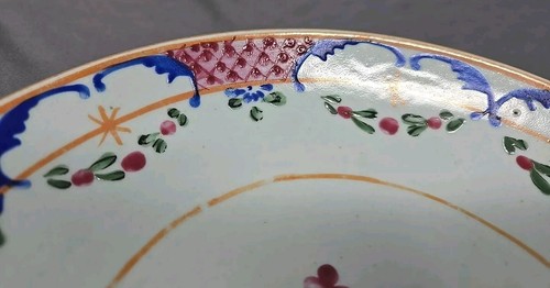 Chinese Export Hand Painted Pink & Blue Rose 8 3/4 Inch Plate C. 1820-1850 #4 - Picture 4 of 10
