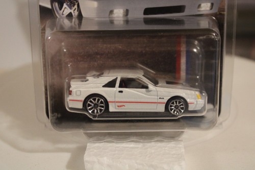 Hot Wheels 2025 Mustang 60 Years Series - Full Set of 5 in Protective Clamshells - Foto 3 di 6