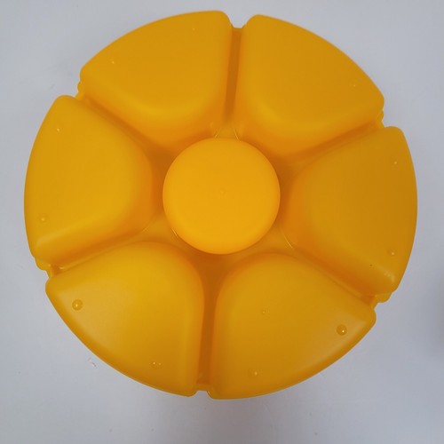 Tupperware Serving Center Yellow Tray Bowl Lid - Picture 3 of 6