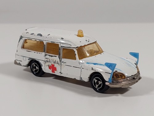 Majorette - N° 206 - France Citroën DS 21 - Ambulance - 1:65
