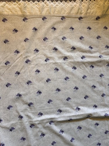Vintage Wamsutta Q Flat Purple Floral Embroidered Diamond Edge Ultracale Sheet - Picture 6 of 8