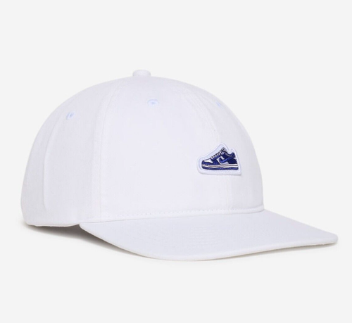 Nike Unisex Club Unstructured Dunk Low Patch Cap Weiß Mütze Größe L/XL