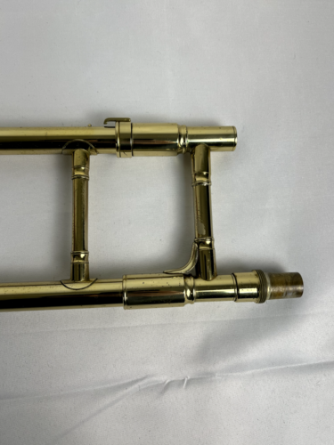 Trombón CONN 8H con estuche - Imagen 18 de 20