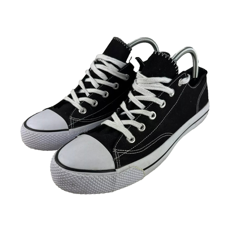 Womens Black Canvas AIRWALK Tennis Shoes Lace Up Size 3 Low Top - Picture 1 of 5