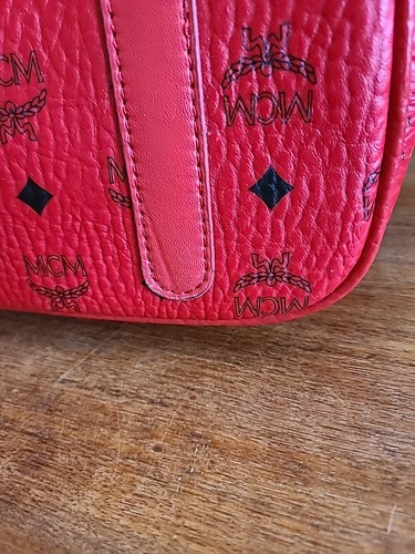 Authentic MCM MEDIUM Reversible Liz Shopper tote bag Red With Matching Pouch - Picture 17 of 23