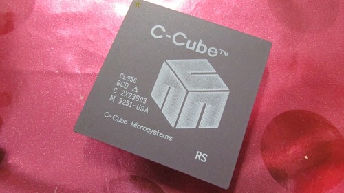 Lote 1 Nuevo C-Cube Microsystems CL950 De Colección GCD 2X23B03 IC/CPU/Procesador Parte Superior Dorada - Imagen 2 de 7