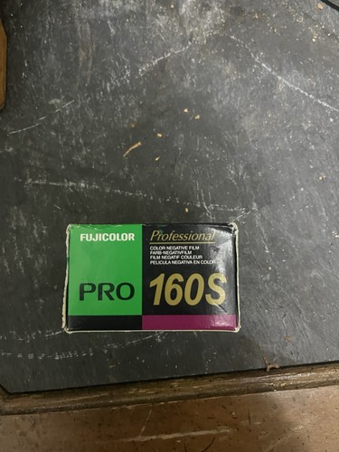 *RARE Fujifilm Pro 160S NIB 36 Exposures - Exp 05/2009 - Picture 1 of 2