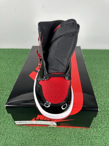 Talla 11 - Jordan 1 Retro OG High Patent Bred - Nuevo - Imagen 2 de 9