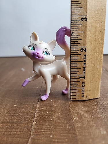 Mattel Barbie A Fashion Fairytale Pets Cat 2.75" Toy Figure - Picture 2 of 16