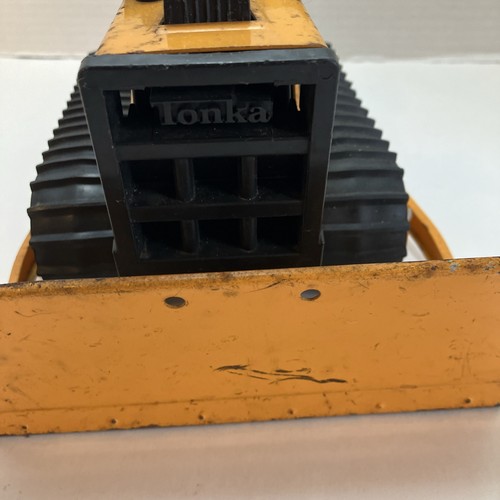 Vintage Classic Tonka T6 Bulldozer 9" Pressed Steel Played With Condition. - Picture 4 of 7
