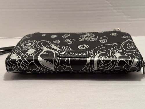 Sakroots Crossbody Wristlet Artists Circle Wallet Black & White Blossoms Floral - Picture 5 of 13
