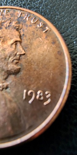 1983 One Lincoln Memorial Error Penny, No Mint Mark, Wide AM, Filled "E", United - Picture 4 of 5