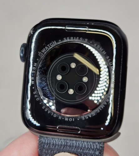 Apple MR9C3LL/A Series 9 45mm GPS Only Smartwatch Smart Watch with Cord - Photo 10 sur 11
